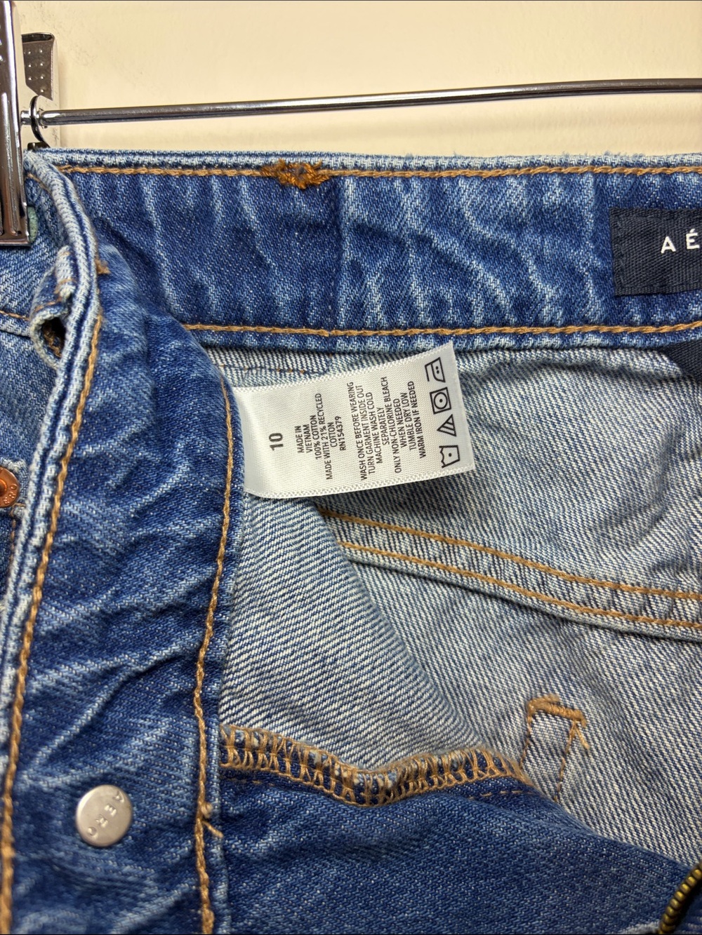 Aeropostale Baggy Denim Jean Shorts Juniors Size 10 - Picture 5 of 5